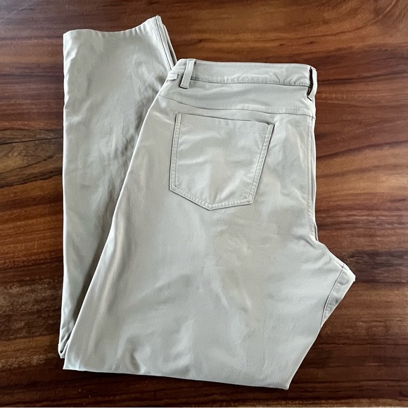LULULEMON Men’s ABC Utilitech Pants Jeans SlimFit Khaki Tan Size 36  Athleisure - Picture 1 of 8